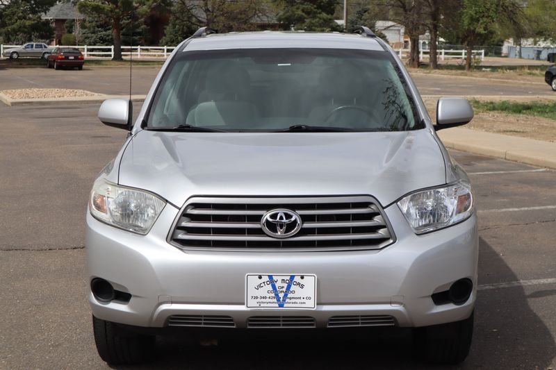 Toyota Highlander Photos