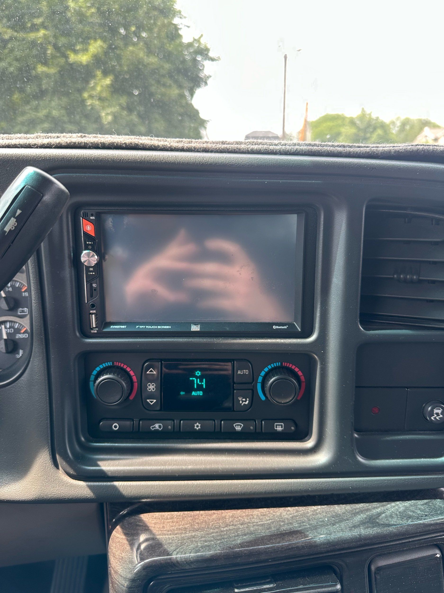 2005 GMC Yukon Denali - Photo 14