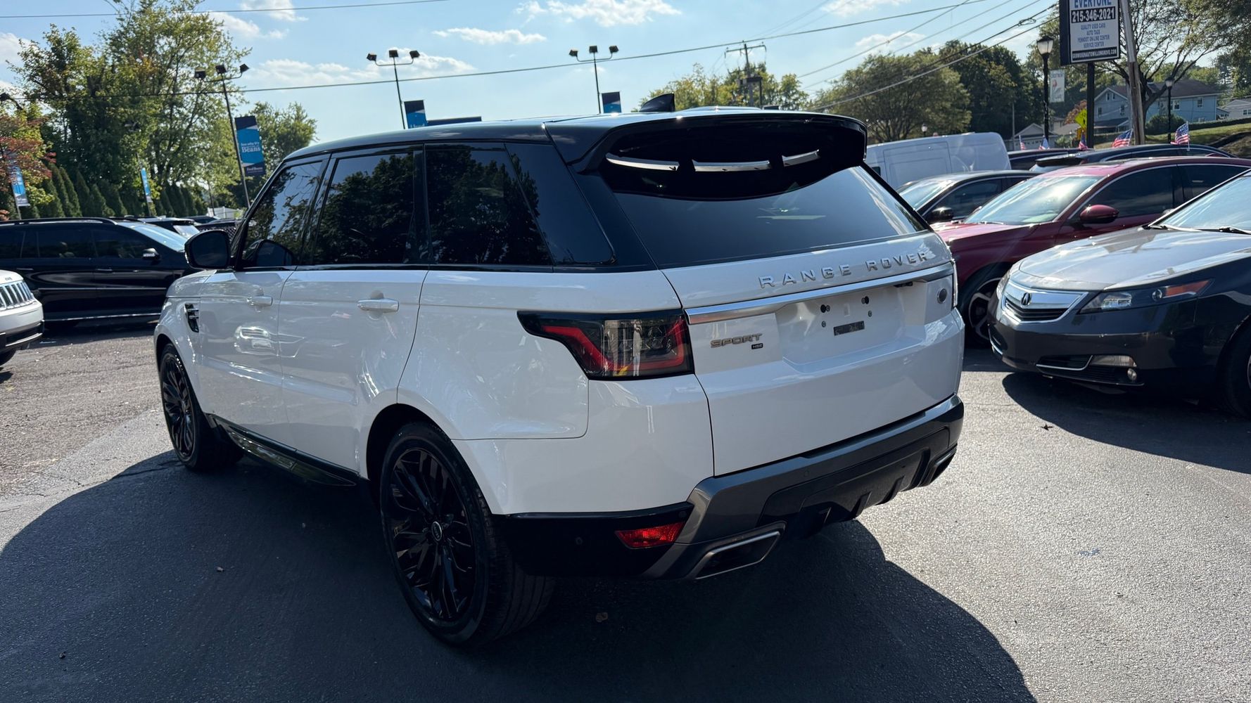 2020 Land Rover Range Rover Sport HSE photo 3