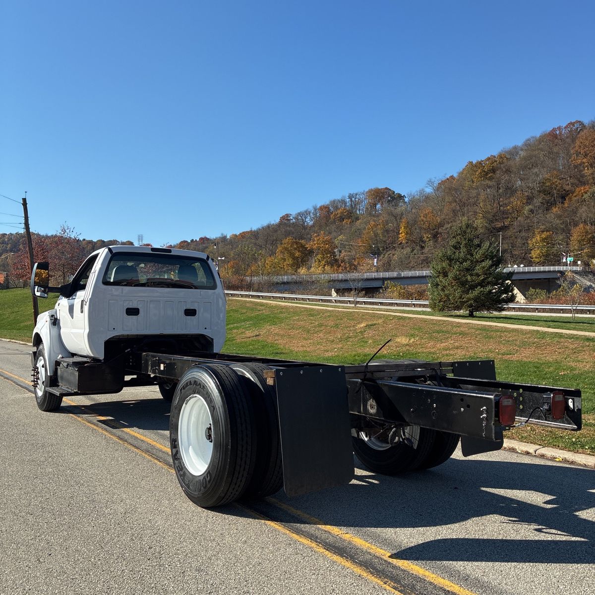 2019 Ford F-650 9