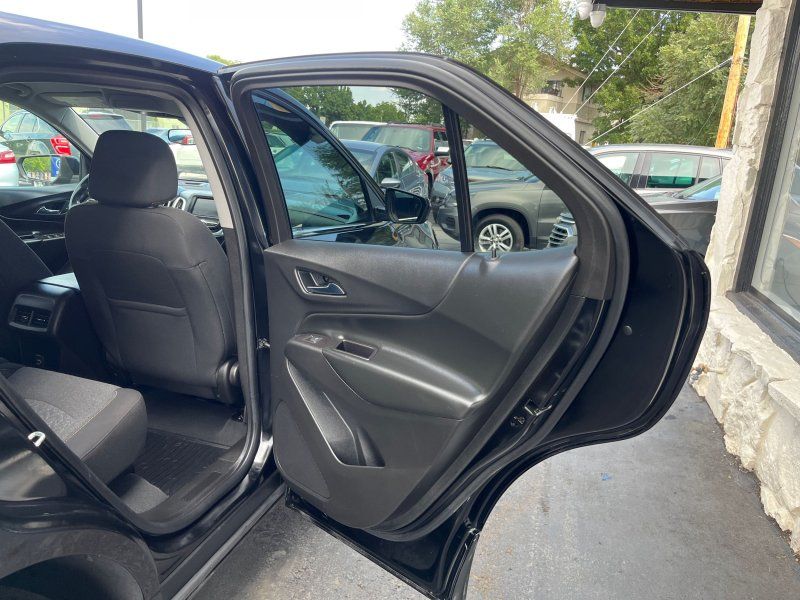 2022 Chevrolet Equinox LT photo 12