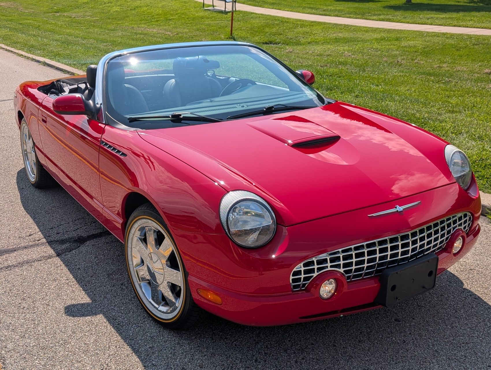 2002 Ford Thunderbird 58
