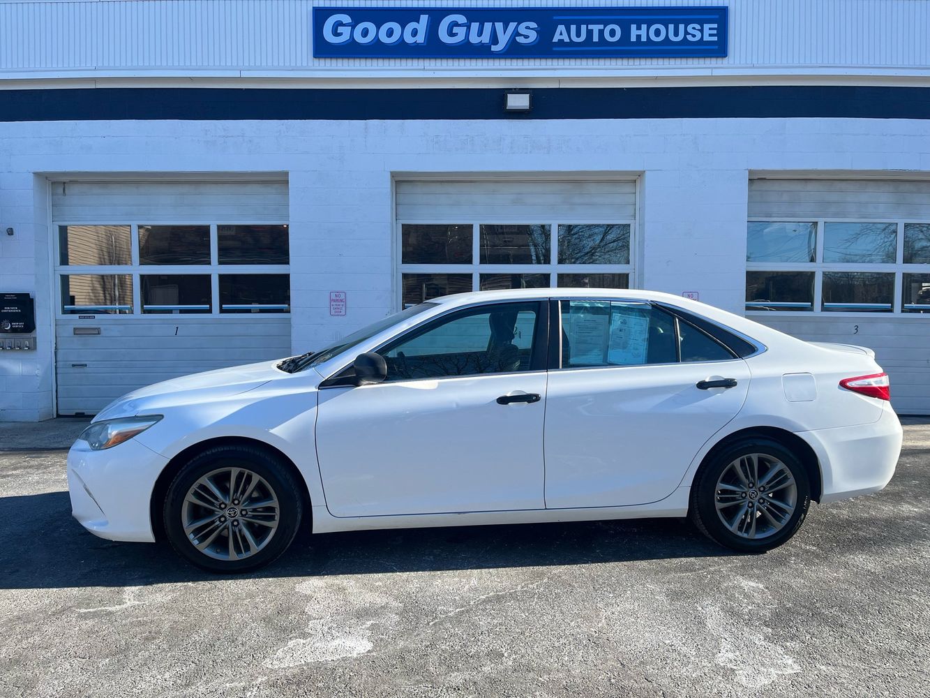 2016 Toyota Camry Special Edition
