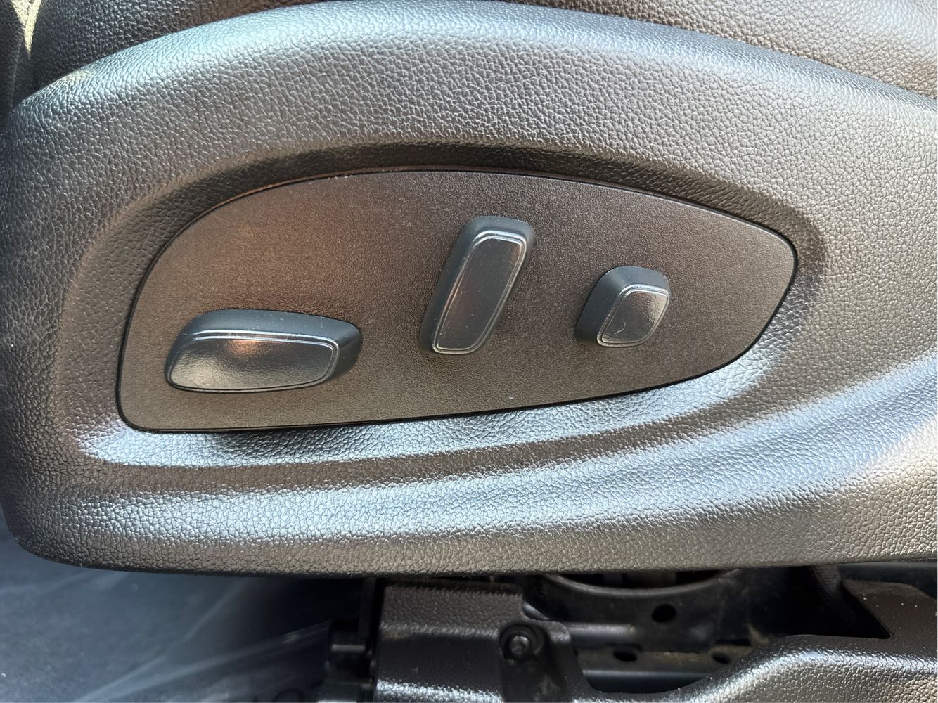 2019 Chevrolet Impala 1LT photo 22