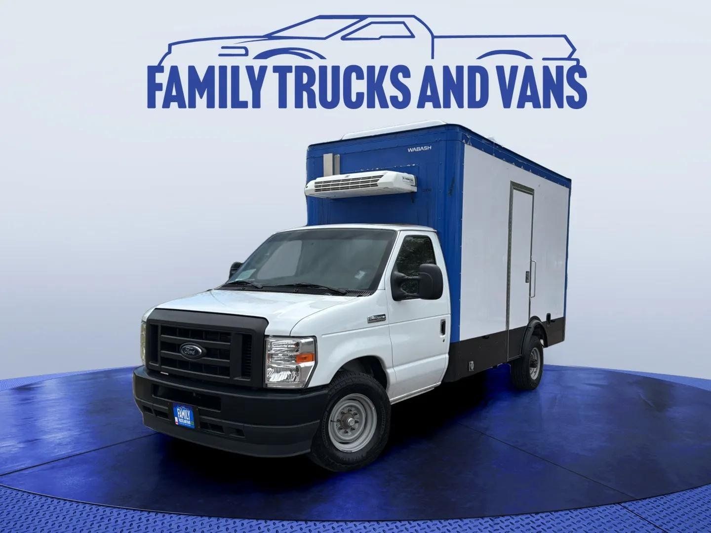 2024 Ford E-Series SRW E-350 Super Duty 138 in WB's photo