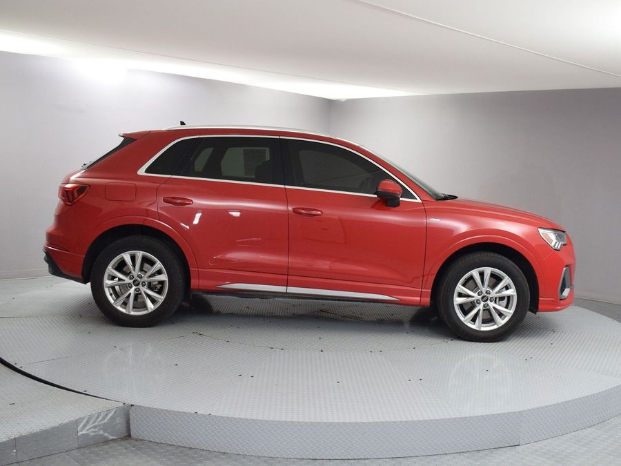 2024 Audi Q3 Premium 45 TFSI S line quattro Tiptronic