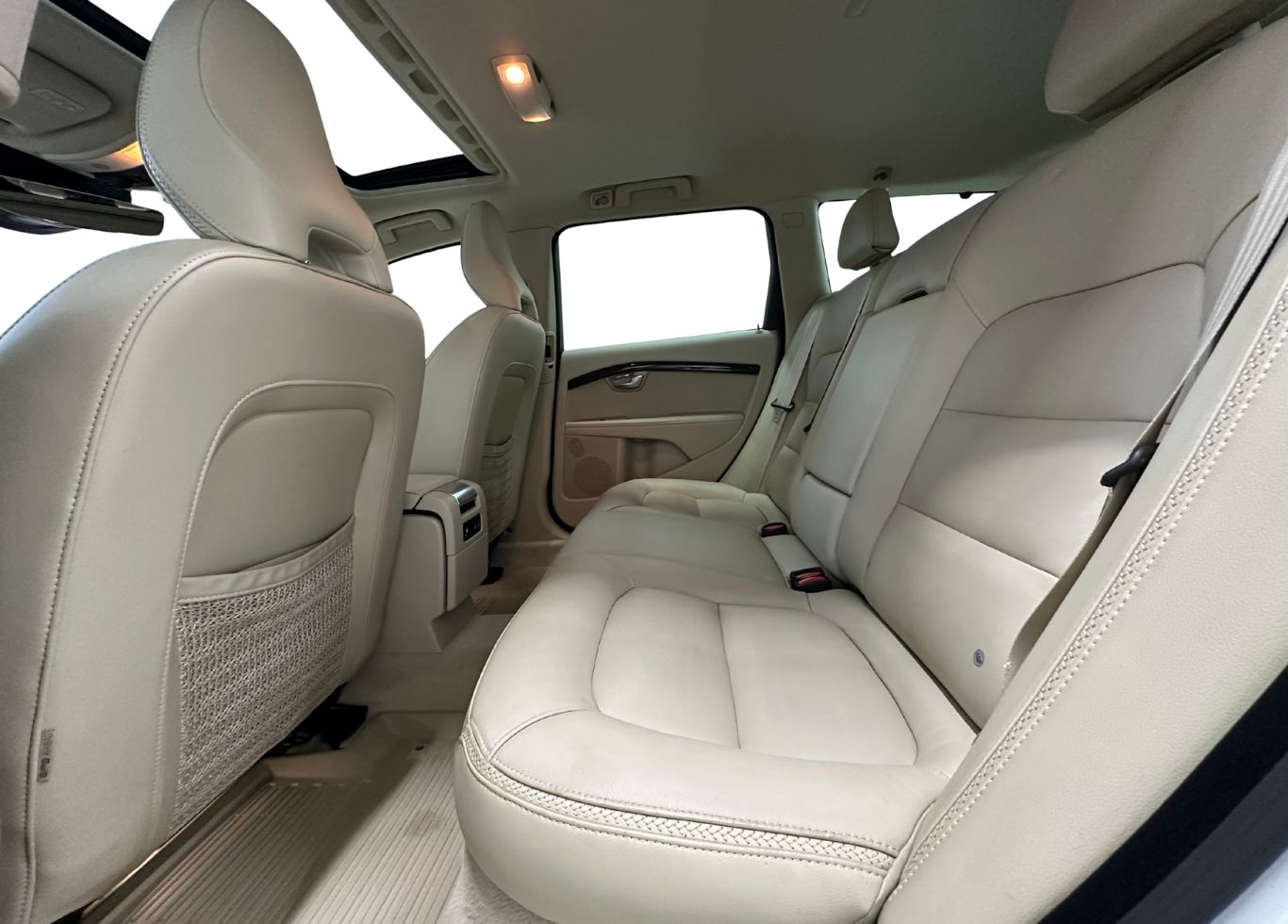 2016 Volvo XC70 T5 Platinum photo 9