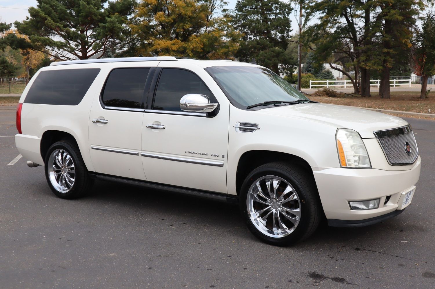 2008 Cadillac Escalade ESV Base | Victory Motors of Colorado