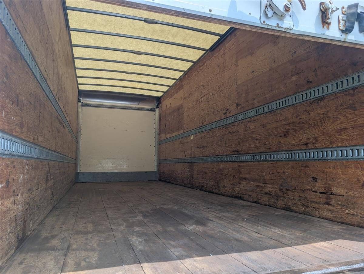 2018 International DuraStar 4300 66