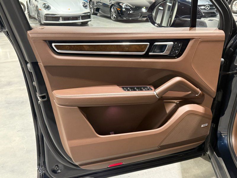 2022 Porsche Cayenne, photo 9