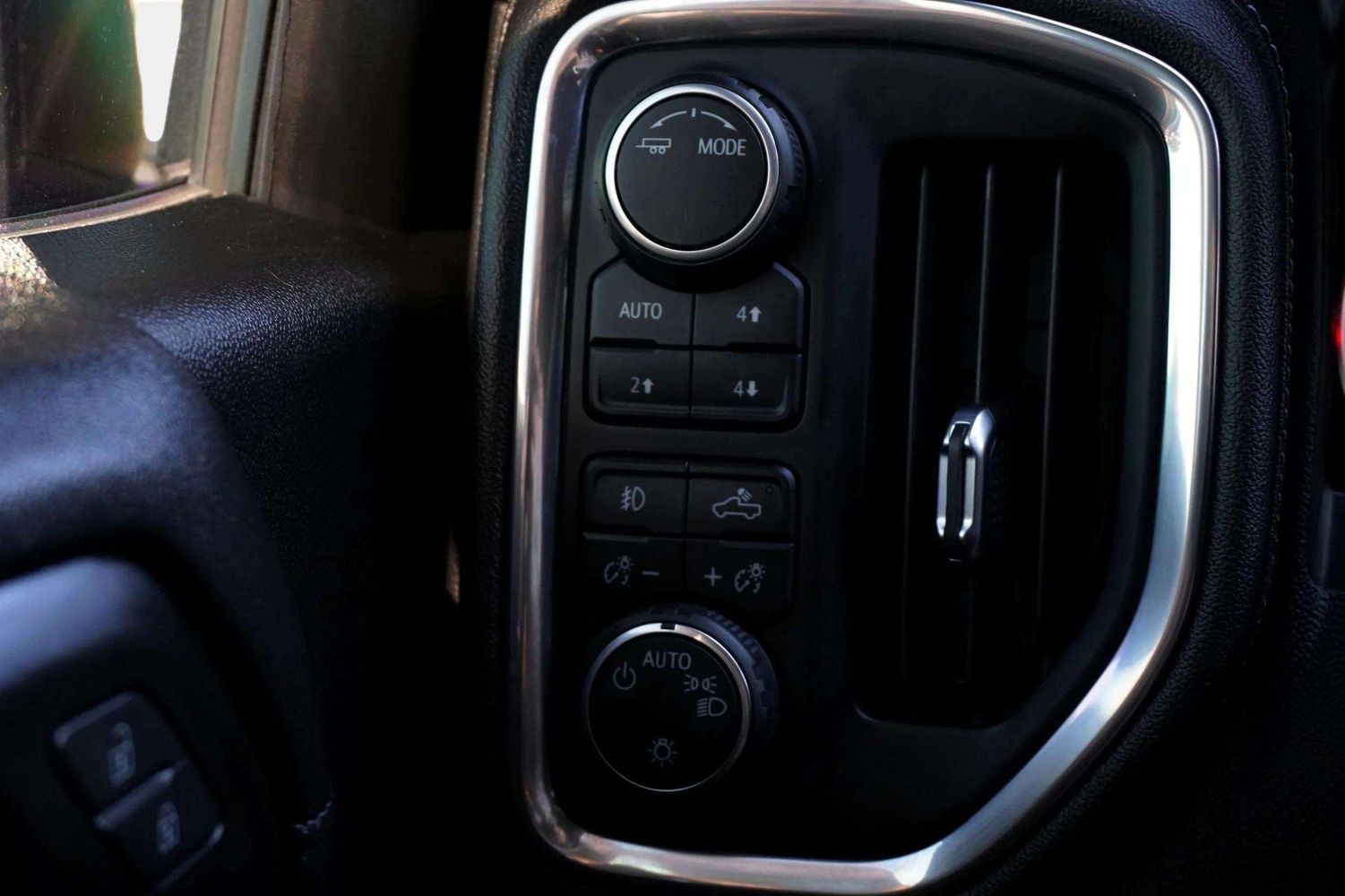 2021 Chevrolet Silverado 1500 RST photo 28