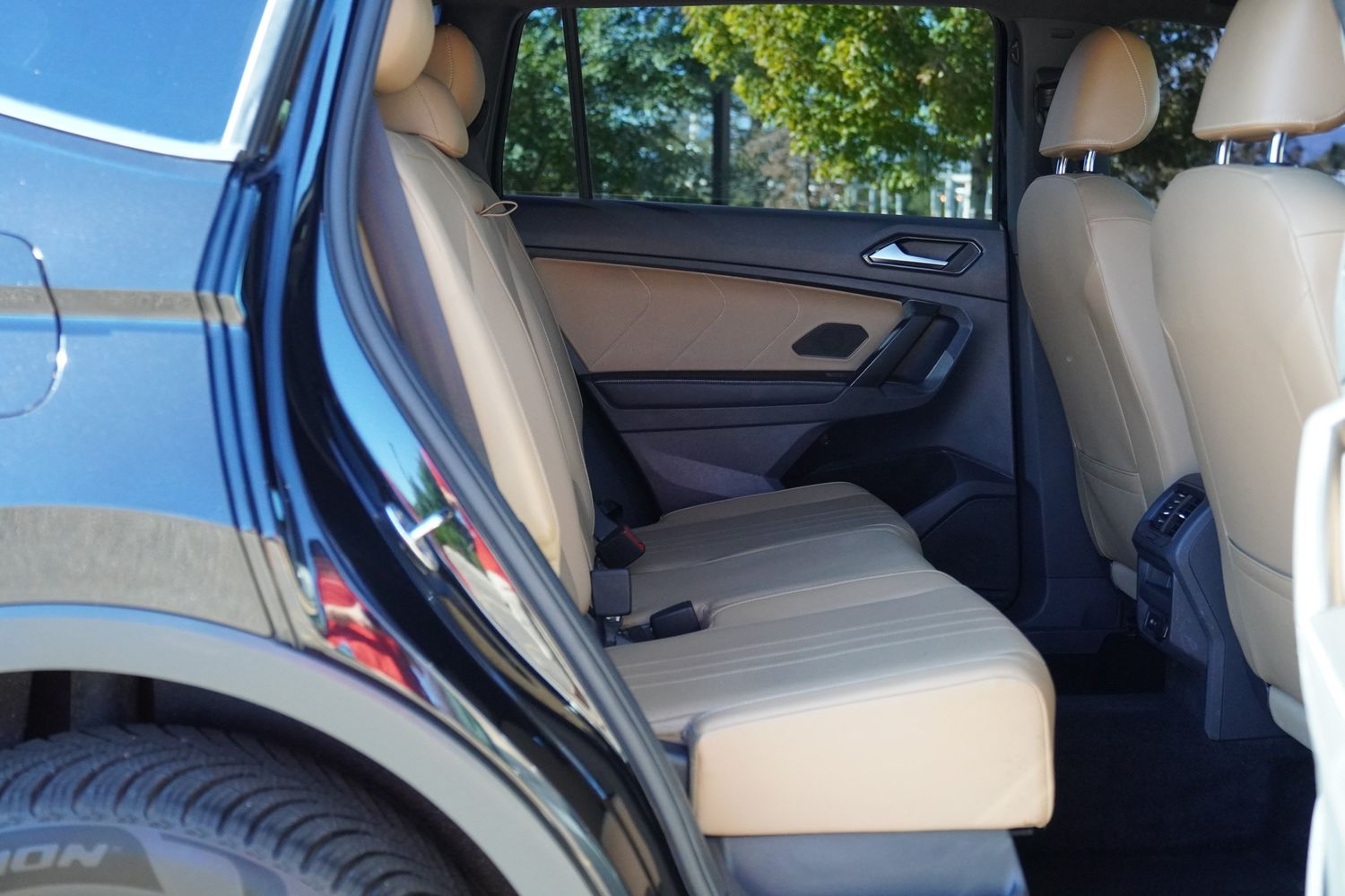 2022 Volkswagen Tiguan SE photo 14