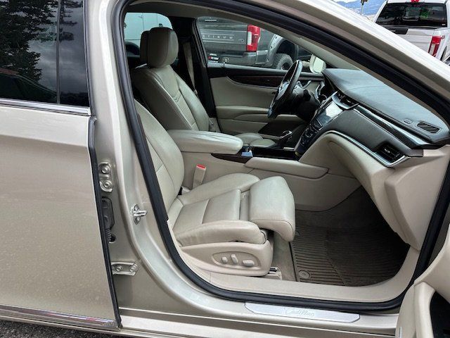 2014 Cadillac XTS Premium photo 24