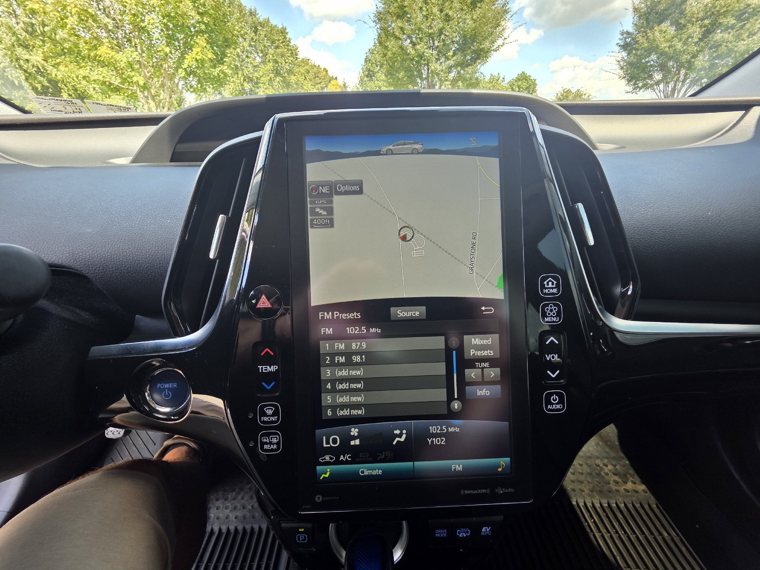 2022 Toyota Prius Prime XLE photo 22