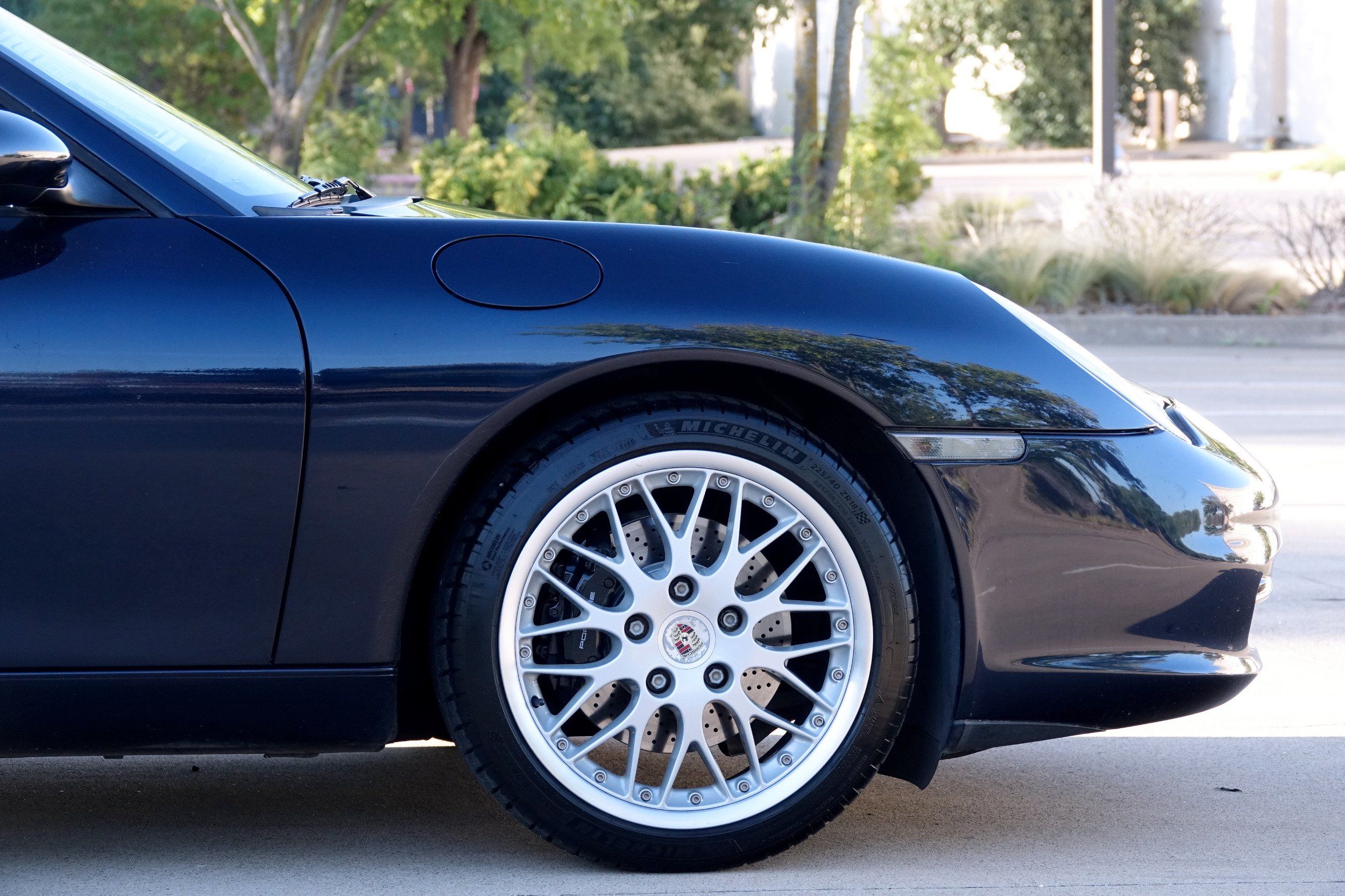 2004 Porsche 911 4S photo 27