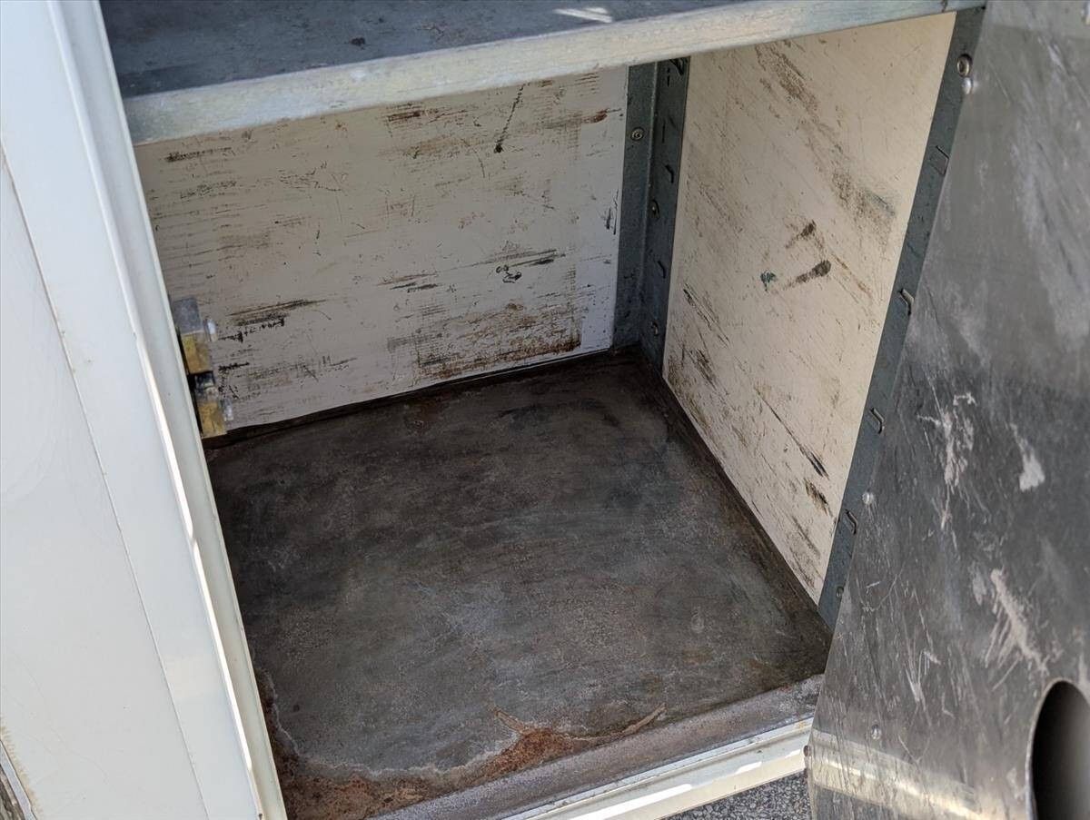 2014 Ford E-Series 44