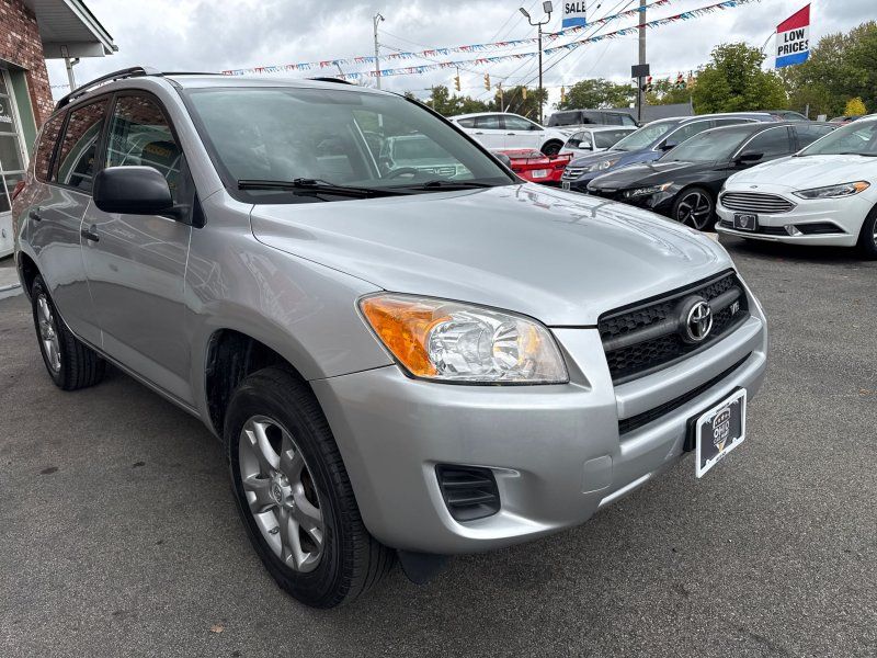 2009 Toyota RAV4 Base photo 3