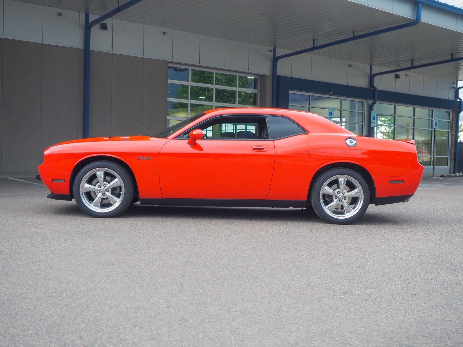 2010 Dodge Challenger 12