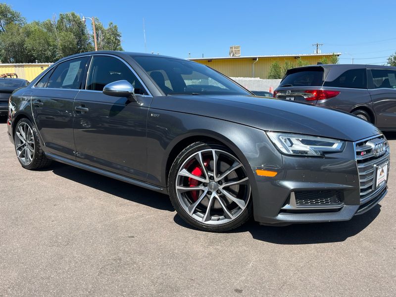 2018 Audi S4 quattro Premium Plus, quattro Progressiv (Canada)