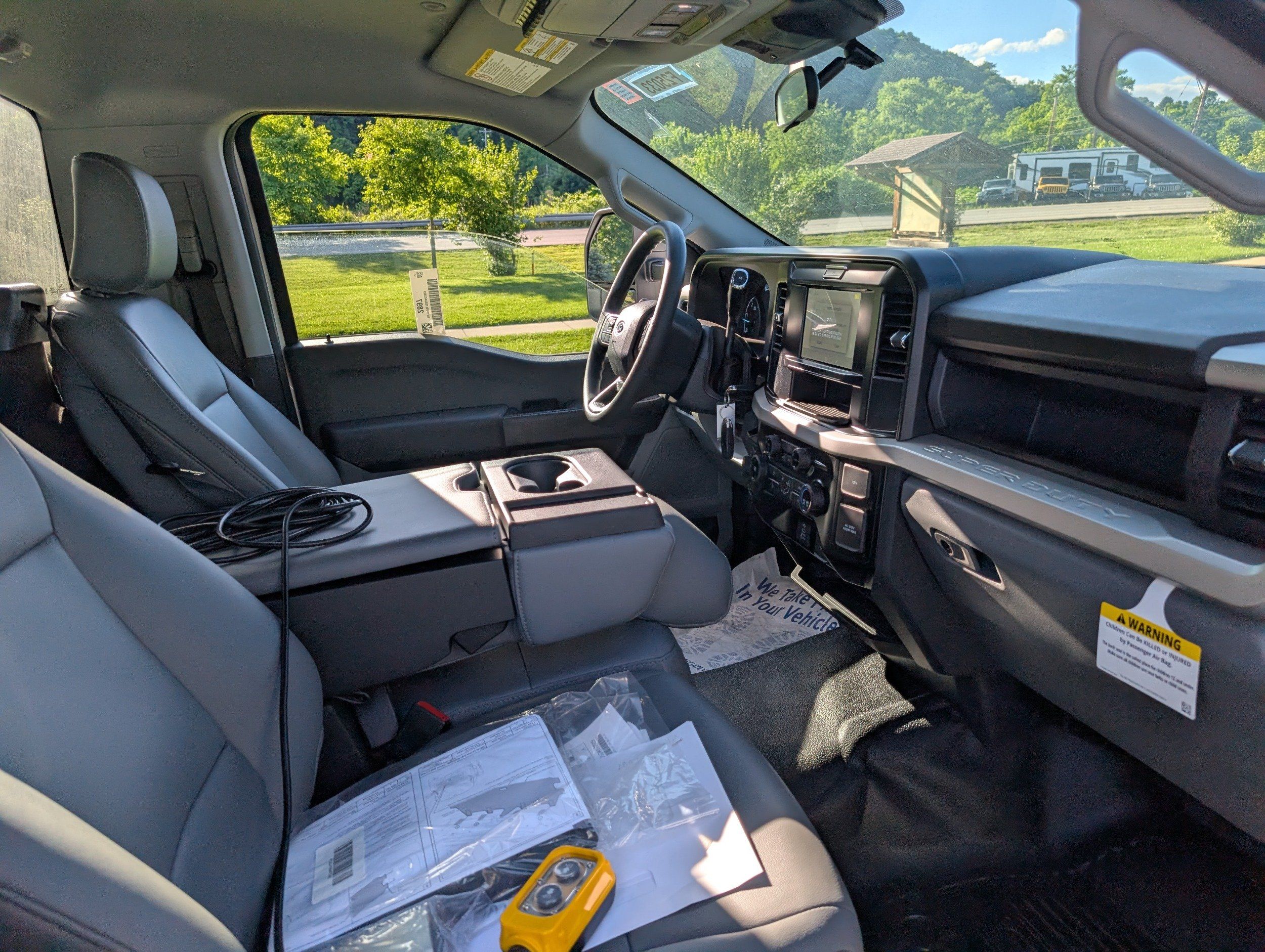2025 Ford F-600 Super Duty Chassis Cab XL - Photo 30