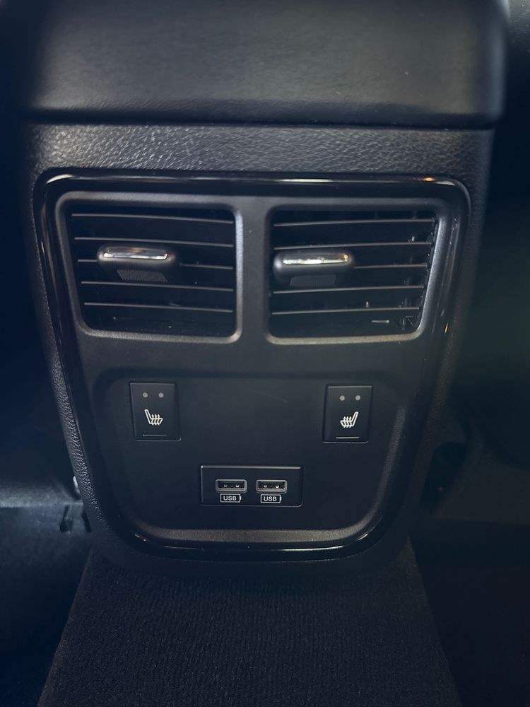 2021 Dodge Charger GT photo 13