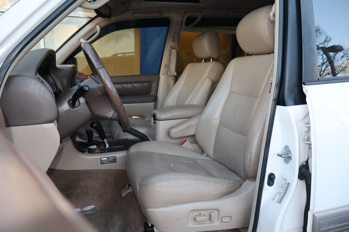 2000 Toyota Land Cruiser 