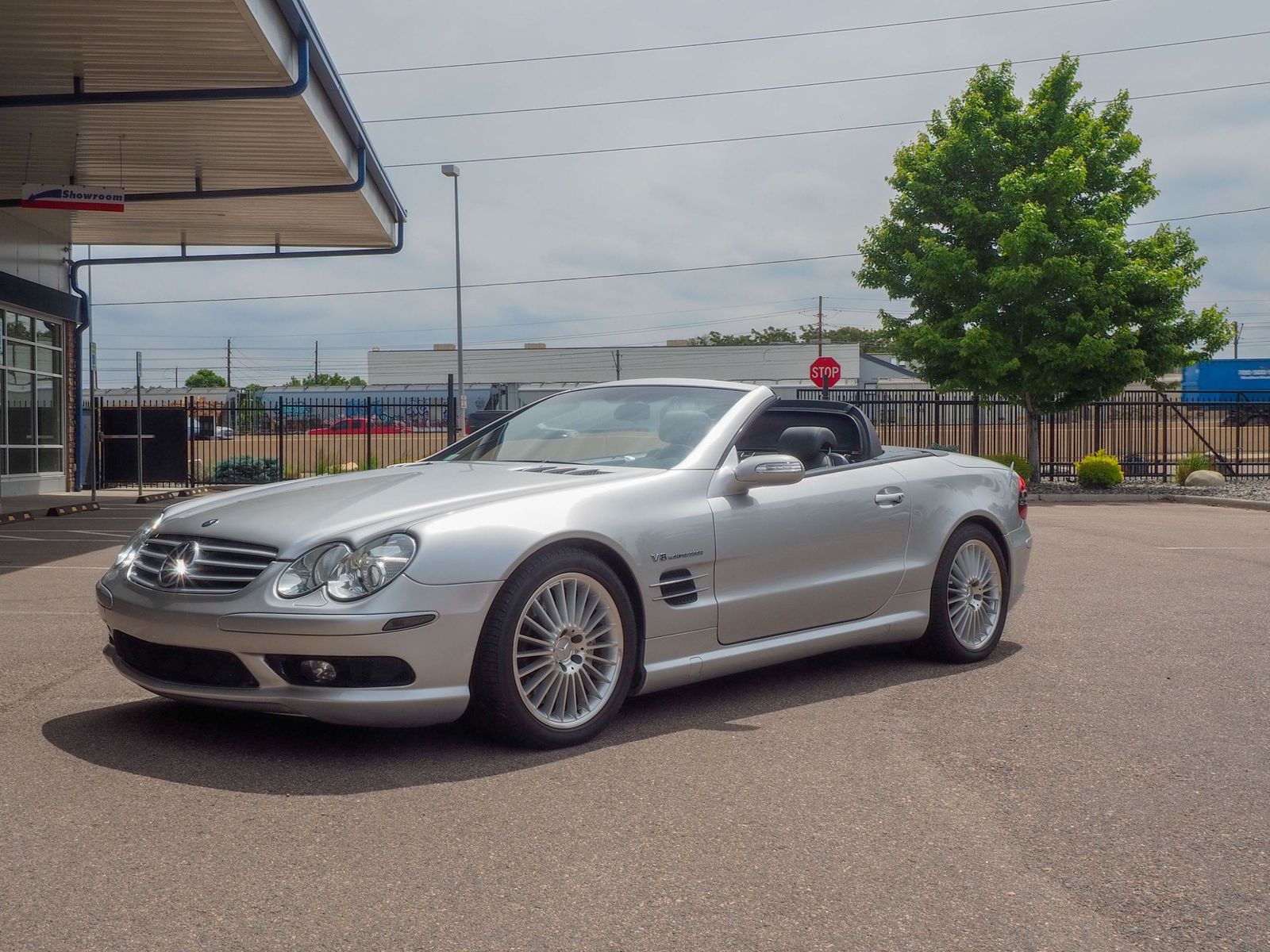 2004 Mercedes-Benz SL-Class 74