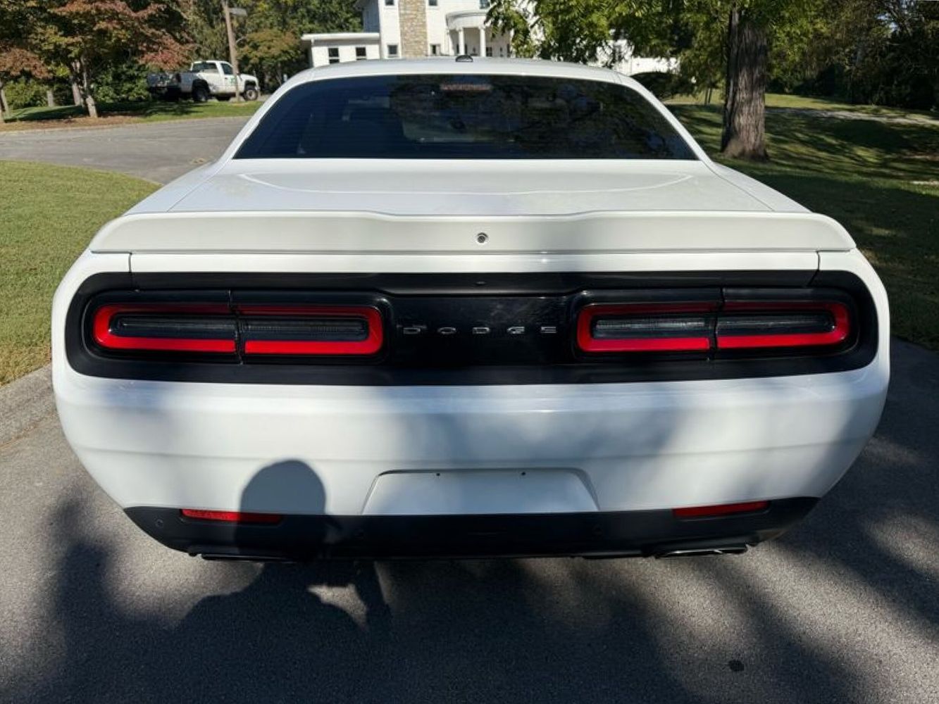 2019 Dodge Challenger R/T photo 8