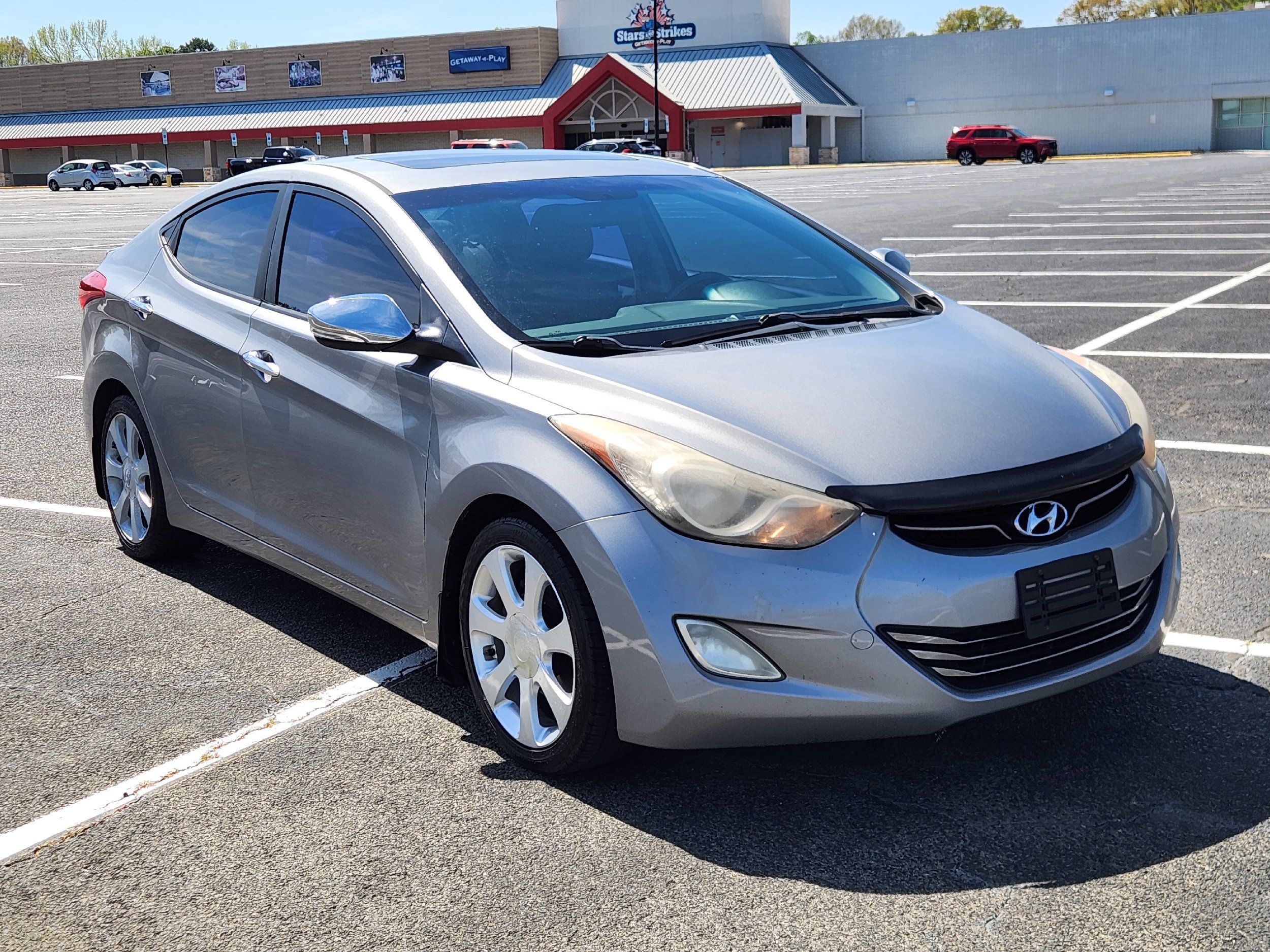 2011 Hyundai Elantra's photo