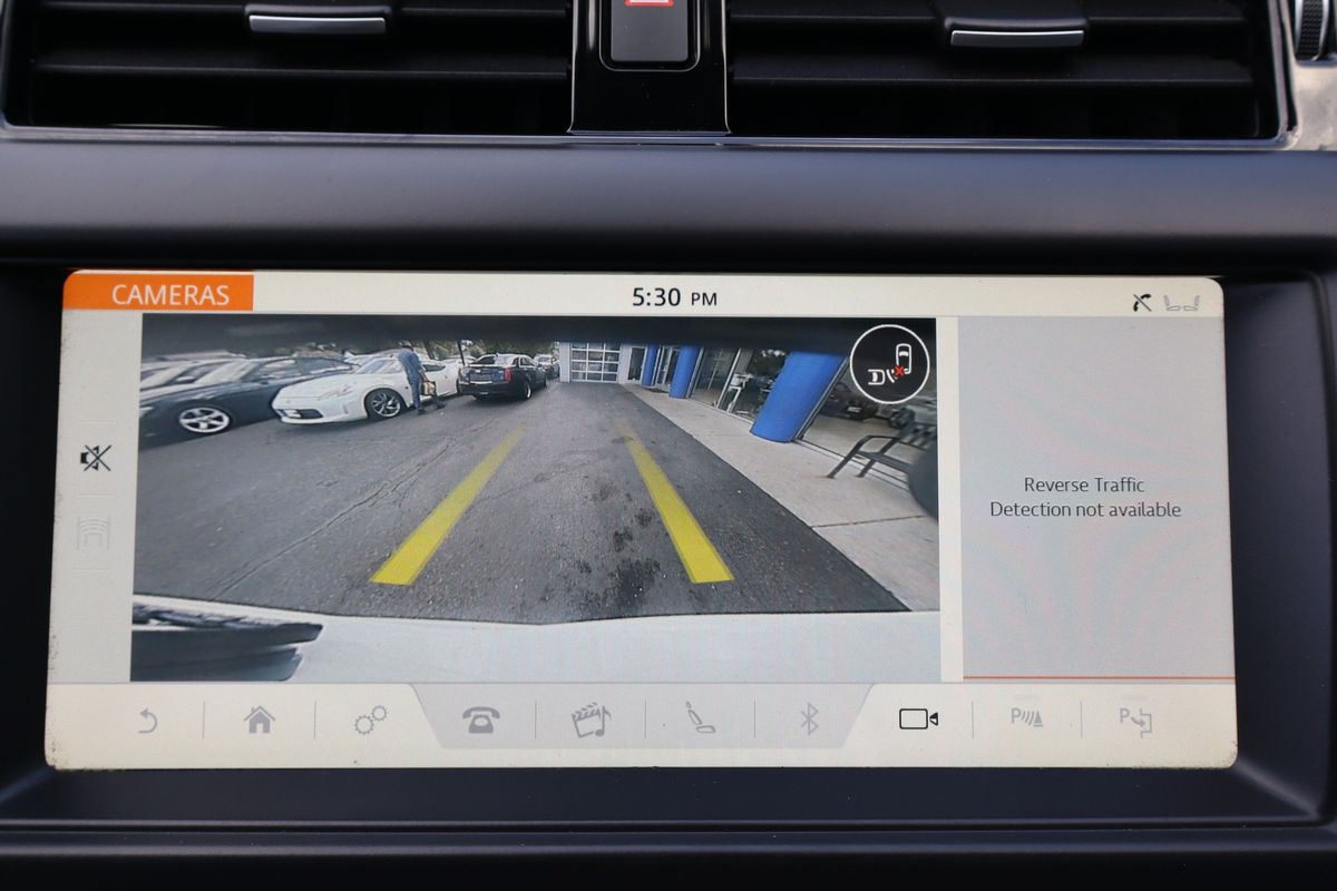 2020 Land Rover Discovery SE