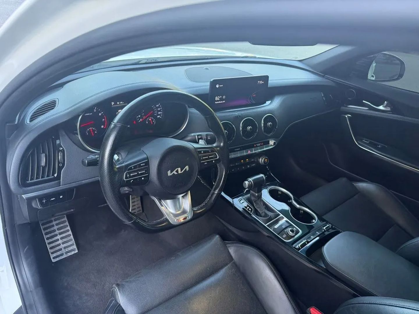 2022 Kia Stinger GT-Line - Photo 14