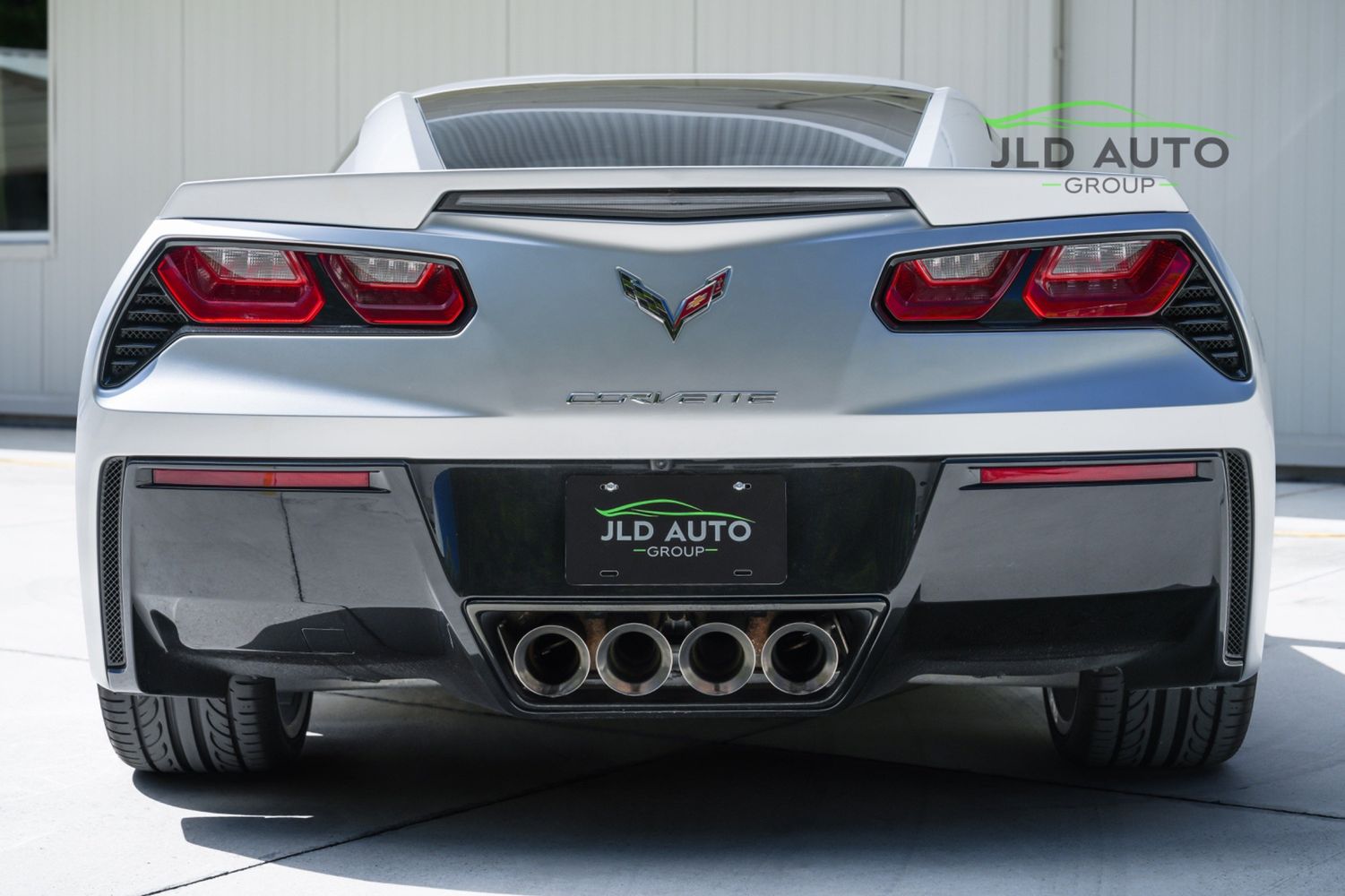 2017 Chevrolet Corvette Stingray Coupe 2LT photo 5