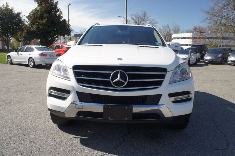 Mercedes-Benz ML 350 電動乗用車 ホワイト Mercedes Benz ML-350 Licensed Kids Ride On Car with Remote