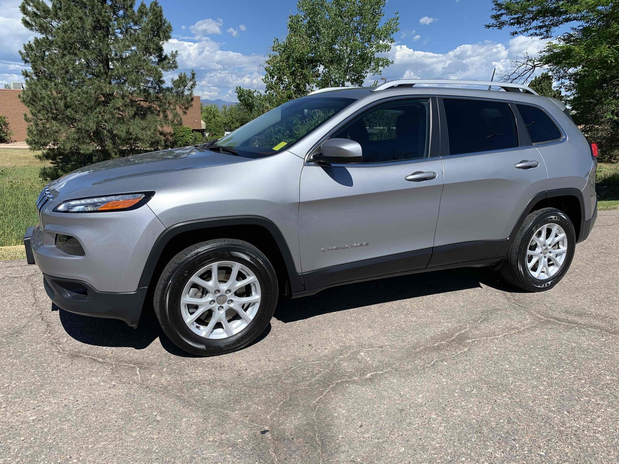 Jeep cherokee latitude