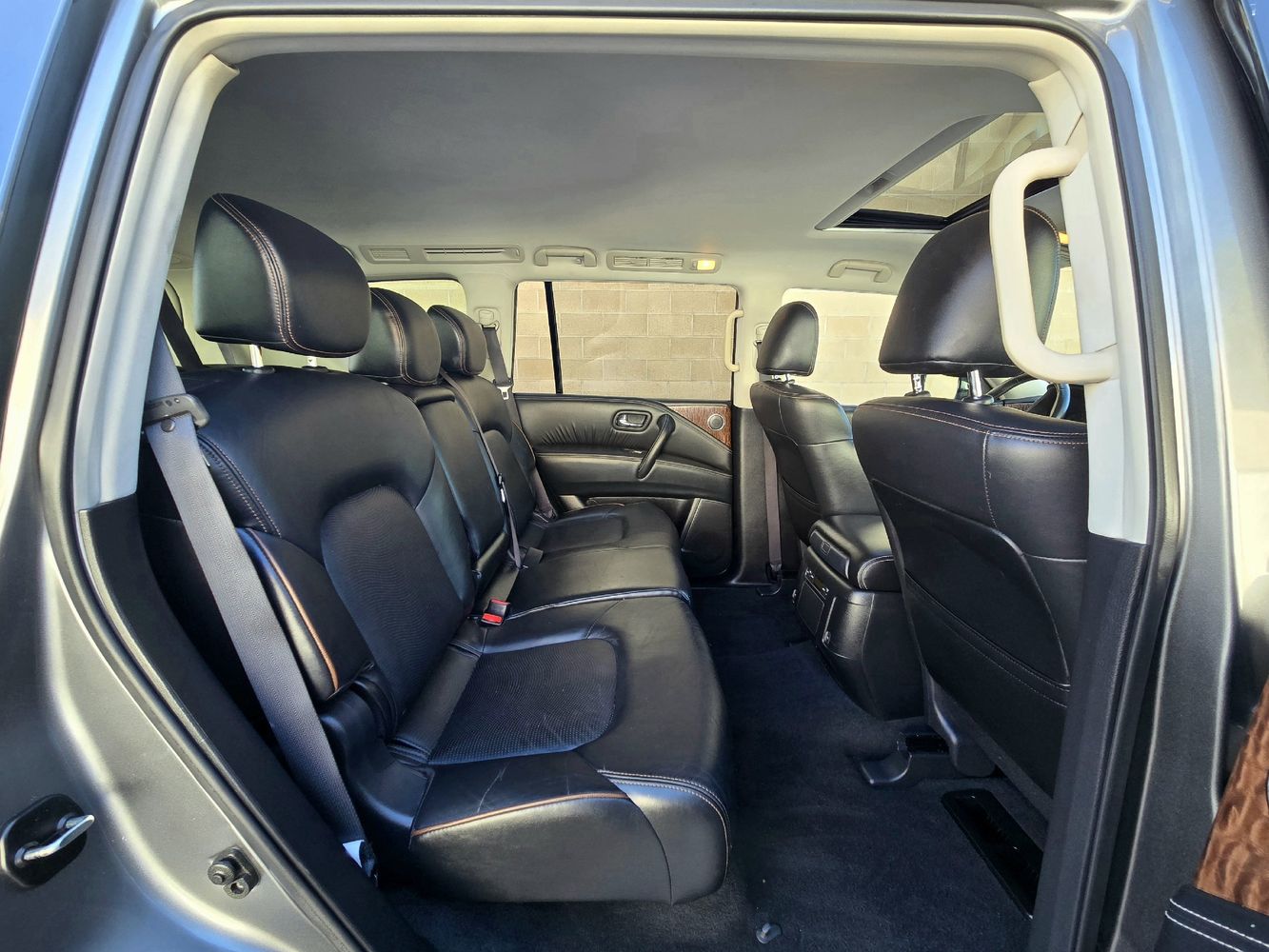 2018 Nissan Armada SL photo 39