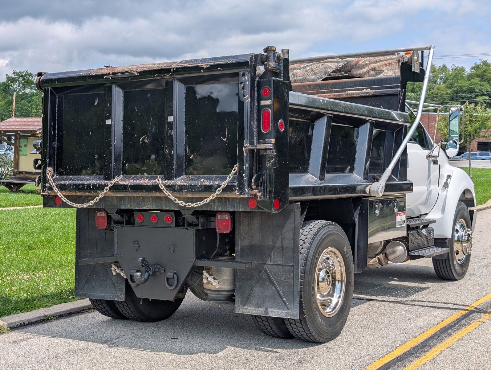 2015 Ford F-750 83