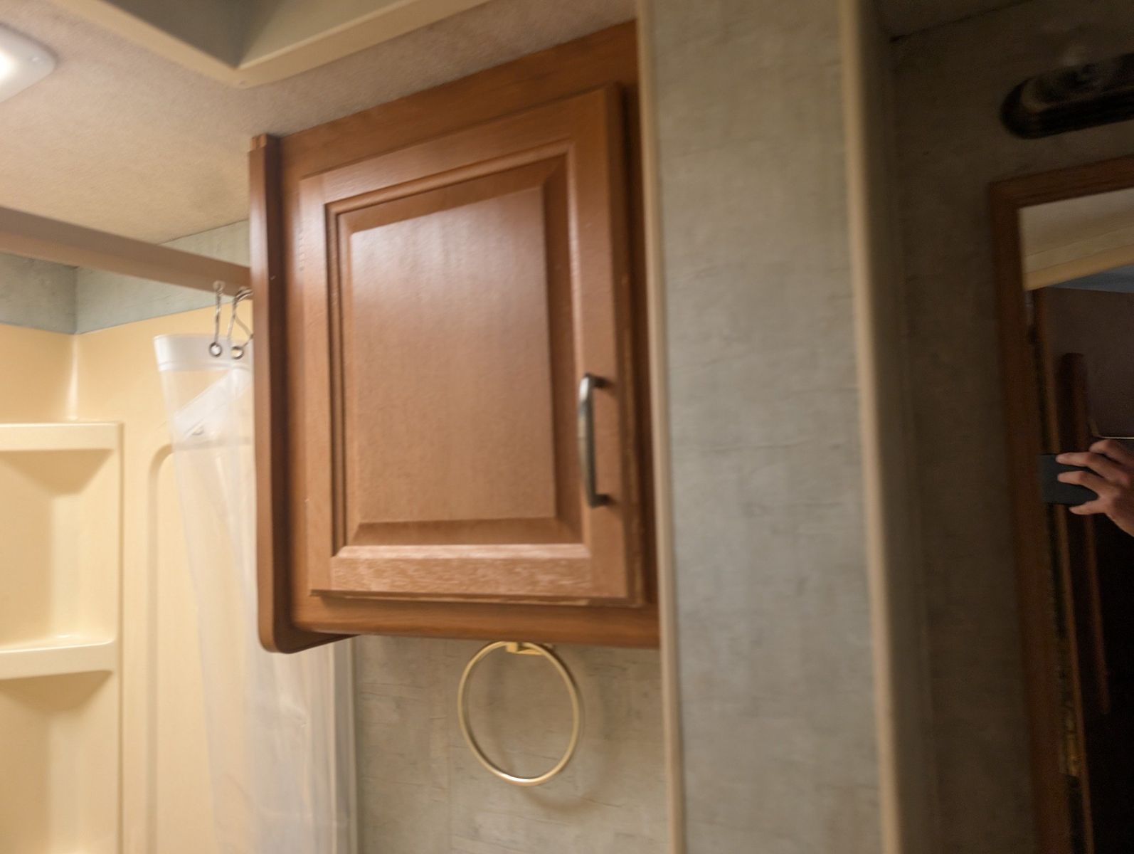 2004 Ford E-Series Chassis 100