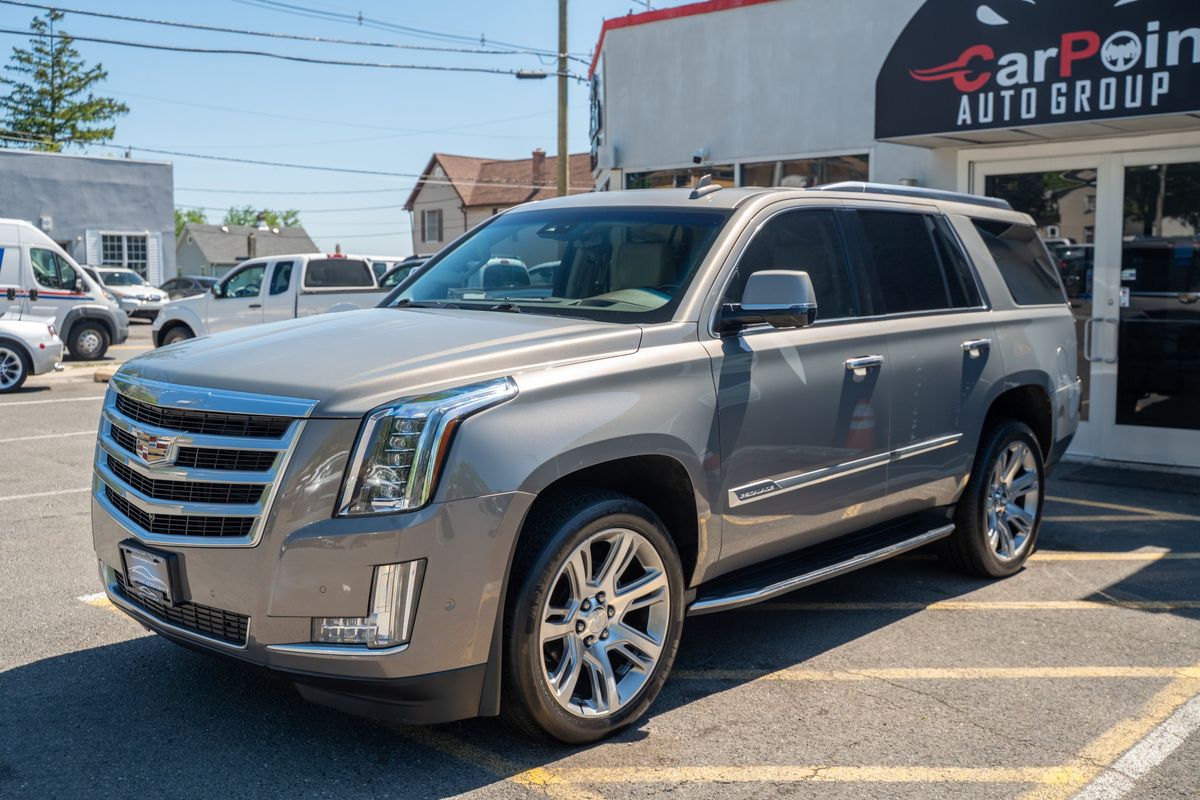 2017 Cadillac Escalade Luxury