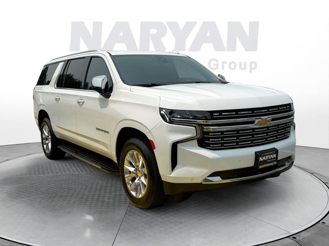 White 2022 Chevrolet Suburban SUV / Crossover Four-Wheel Drive Automatic