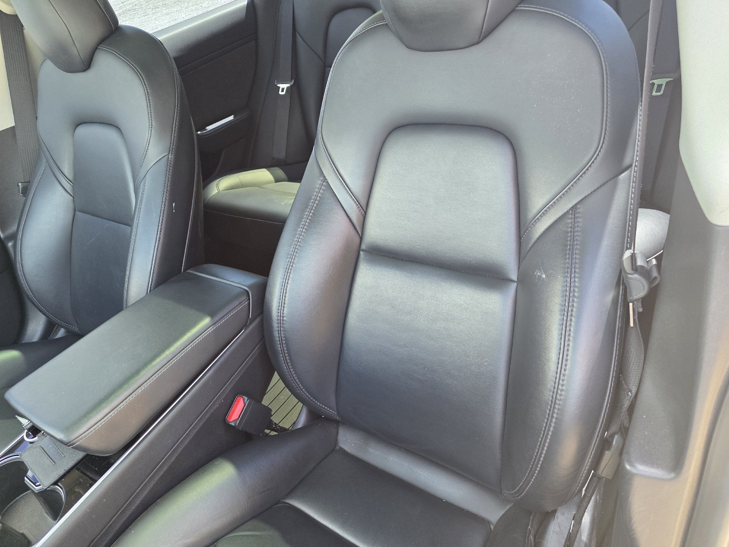 2019 Tesla Model 3 Long Range photo 12