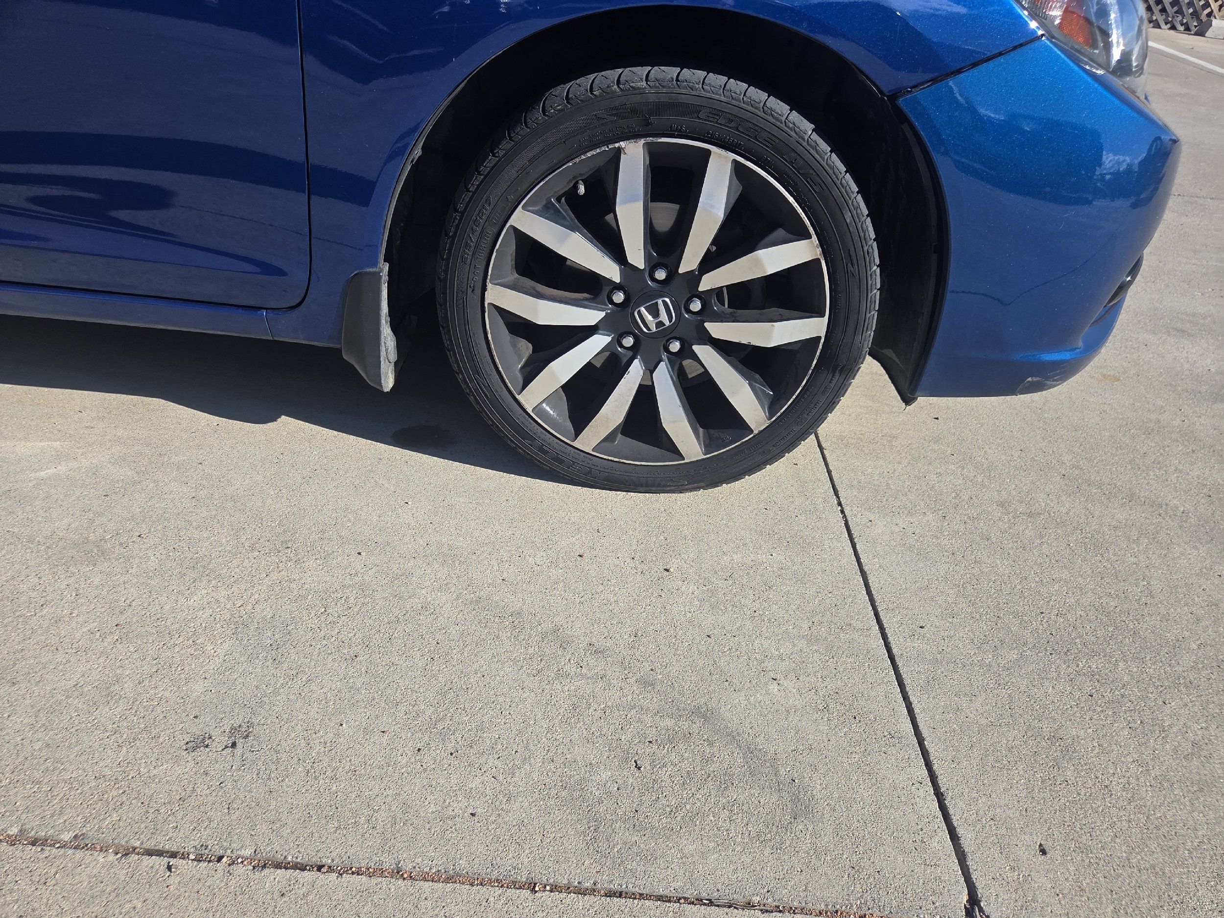 2014 Honda Civic EX-L photo 33