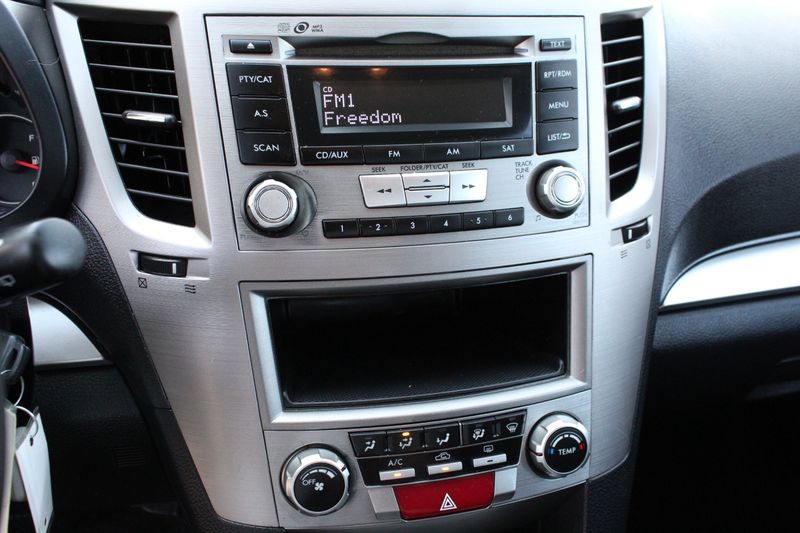 2013 Subaru Outback 2.5i | Victory Motors of Colorado