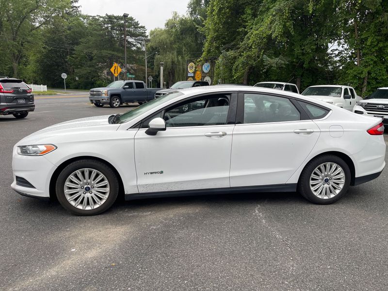 2016 ford deals fusion hybrid se