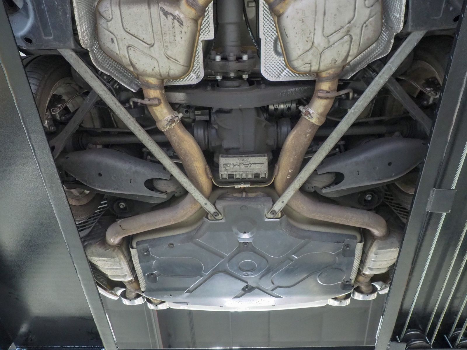 2004 Mercedes-Benz SL-Class 68