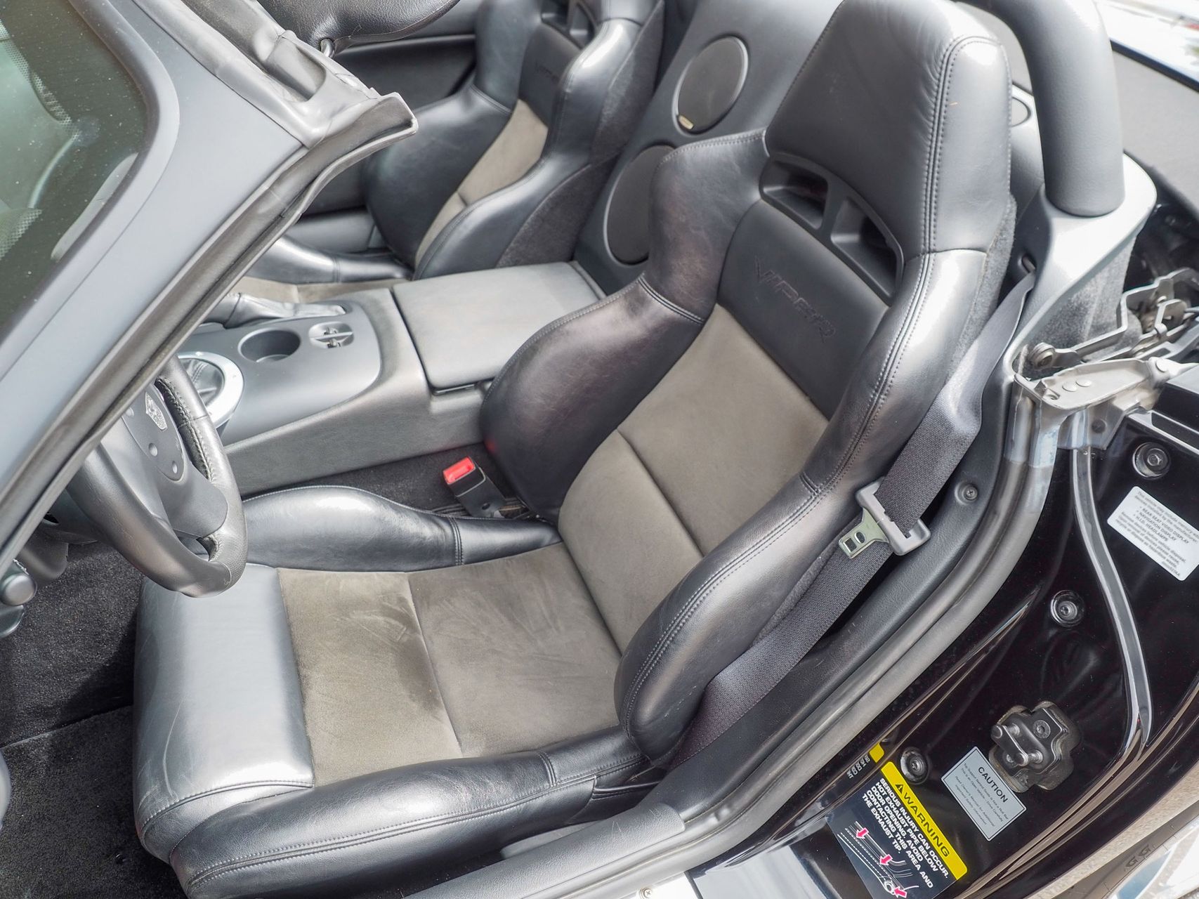 2006 Dodge Viper 53