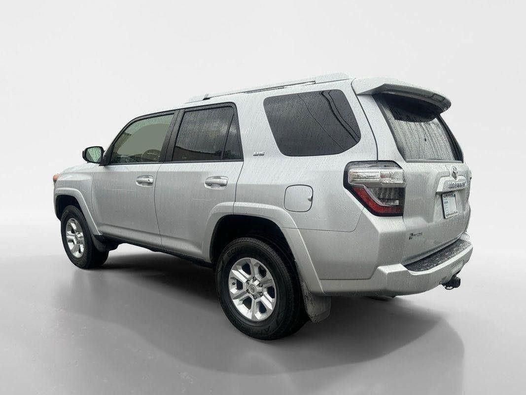 2017 Toyota 4Runner SR5 Premium photo 3