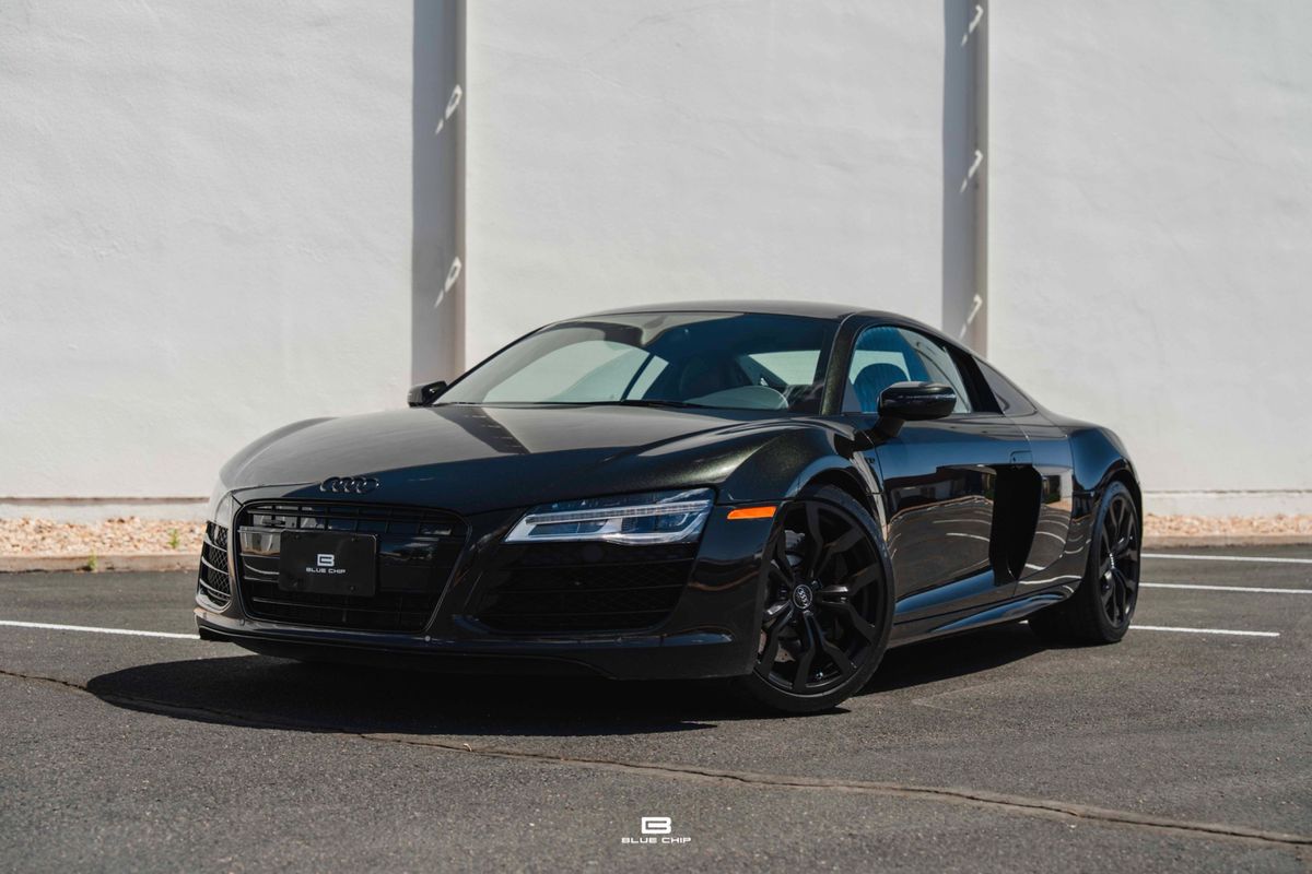 Black 2014 Audi R8 quattro V10 Coupe AWD Coupe All-Wheel Drive 6-Speed Manual