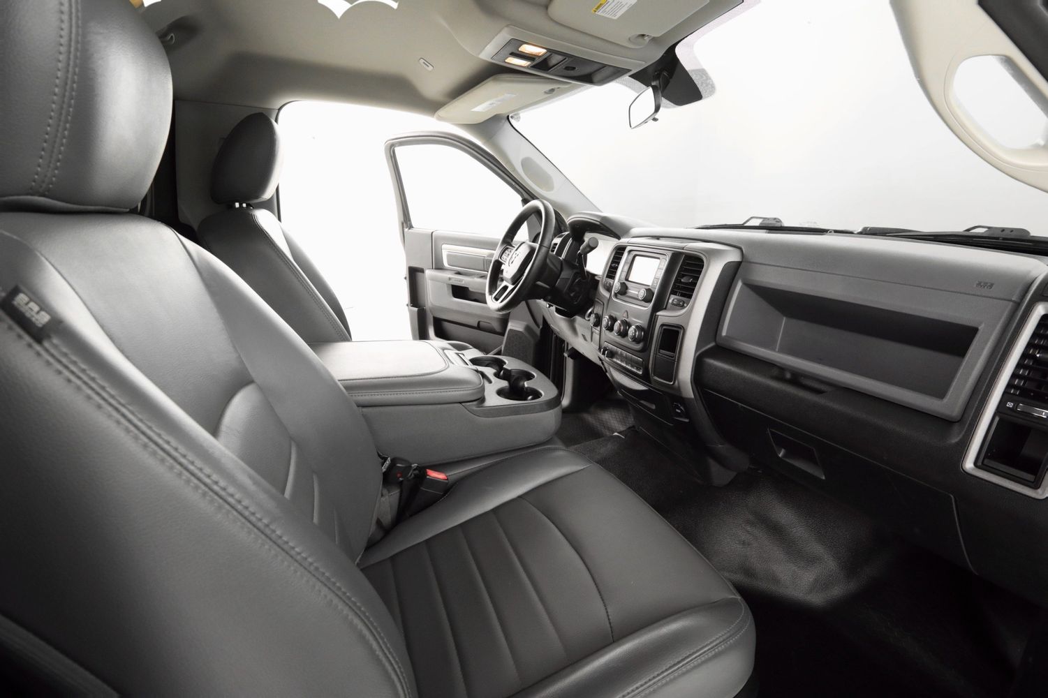 2017 Ram 2500 Tradesman photo 21
