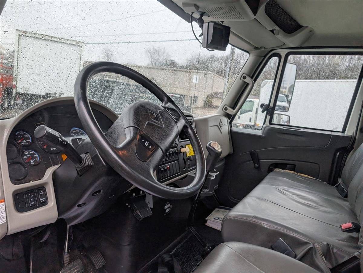 2011 International DuraStar 4300 81