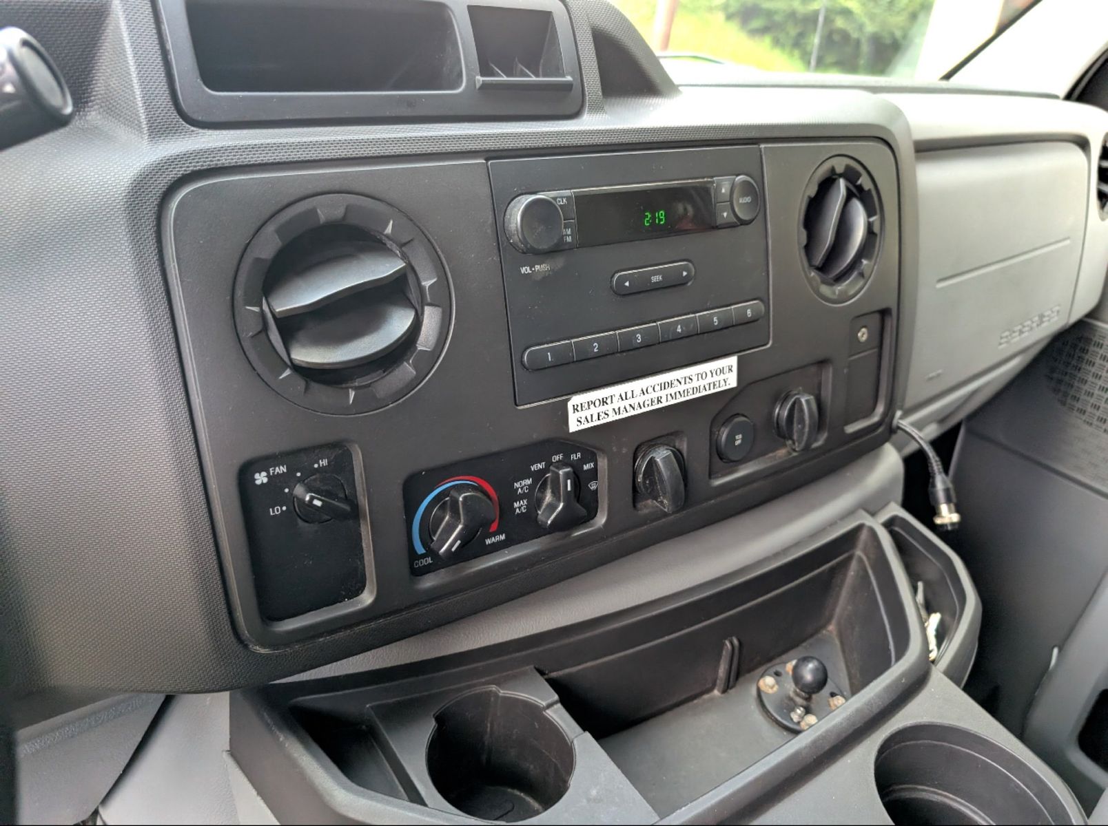 2019 Ford E-450 Cutaway 13